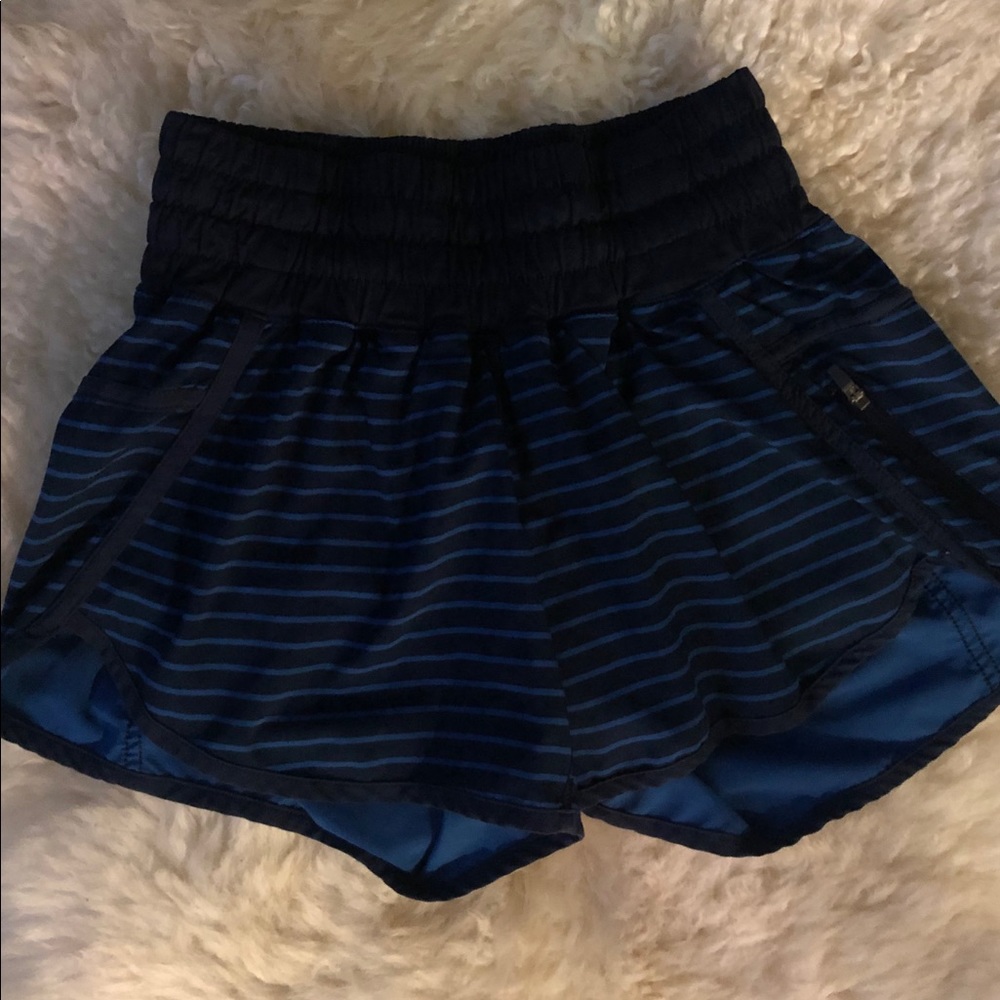 lululemon tracker shorts 4”